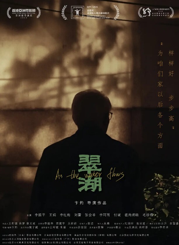 高端外围牛仔裤笑起来甜美妹子近距离特写口交大屌招牌动作抬腿侧入抽插猛操 - 腾迅影视